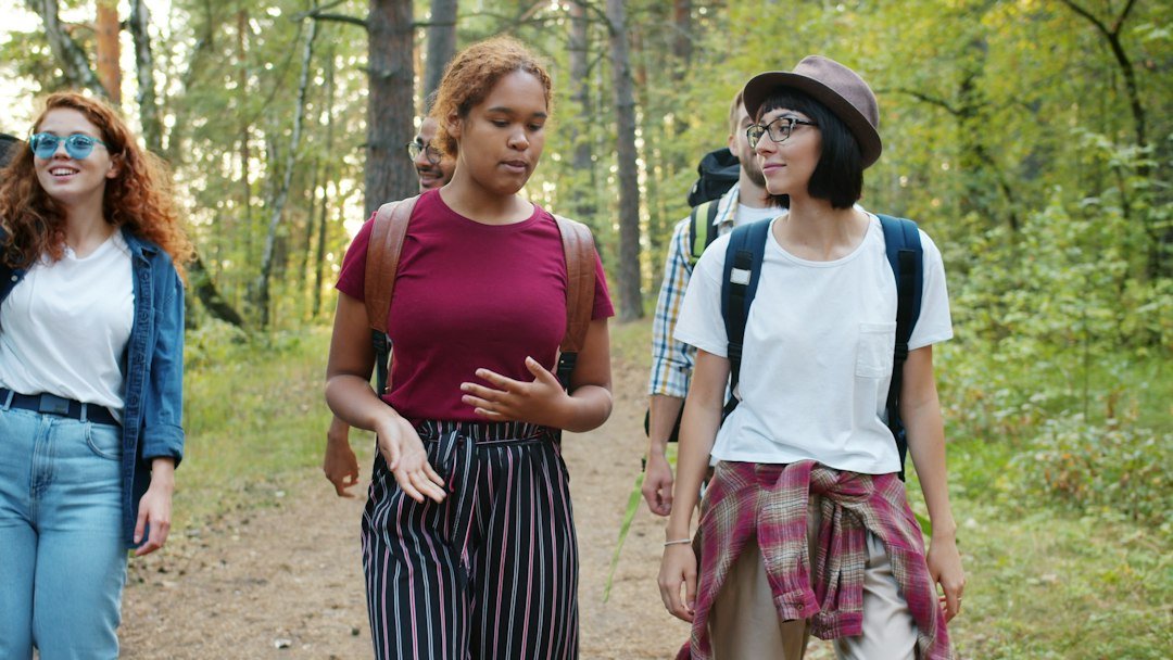 The young women guiding tourists through India's night sky